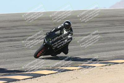 media/Oct-13-2025-Moto Forza (Mon) [[a66d839500]]/3-B Group/Session 2 (Bowl)/